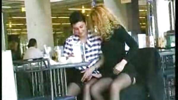 حساس فيديوهات سكس مصريه جديده فاتنة الشعر البني هولي مايكلز يمارس الجنس في غرفة النوم